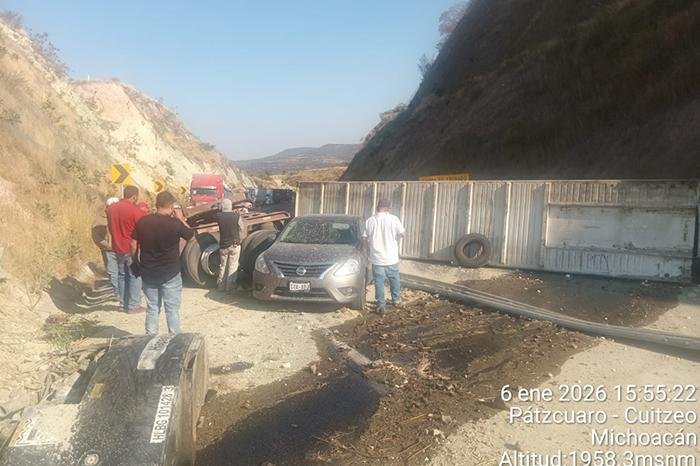 Accidente en autopista Pátzcuaro–Cuitzeo, Michoacán deja un muerto y un lesionado