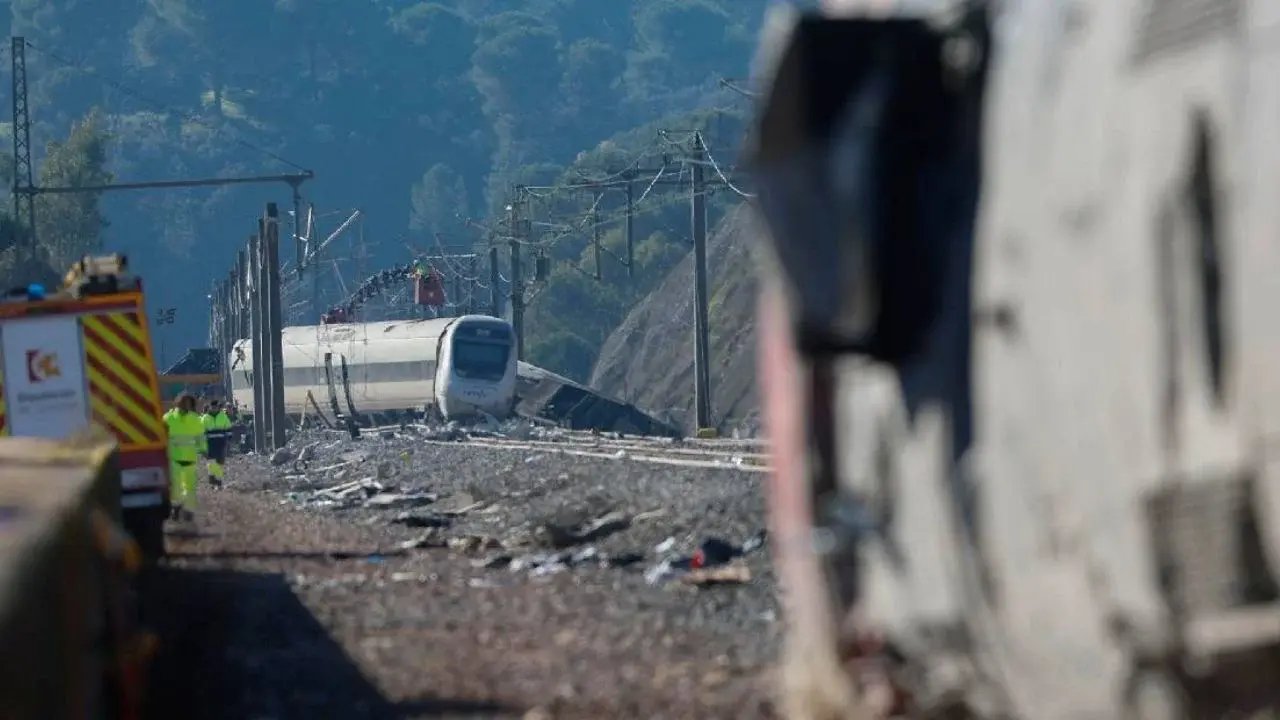 Accidente ferroviario en España: 46 muertos tras fallecer mujer hospitalizada