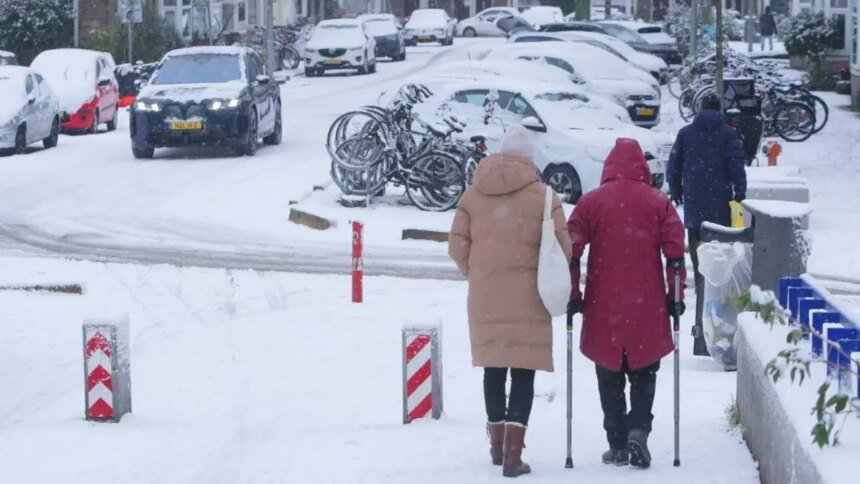 Ámsterdam: aeropuerto Schiphol permanece totalmente cerrado por nevadas