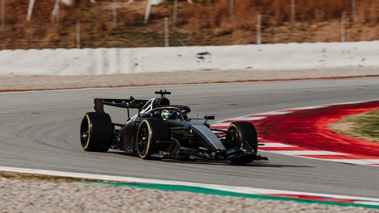 Checo Pérez advierte fallos en Cadillac: unidad de potencia, coche y electrónica
