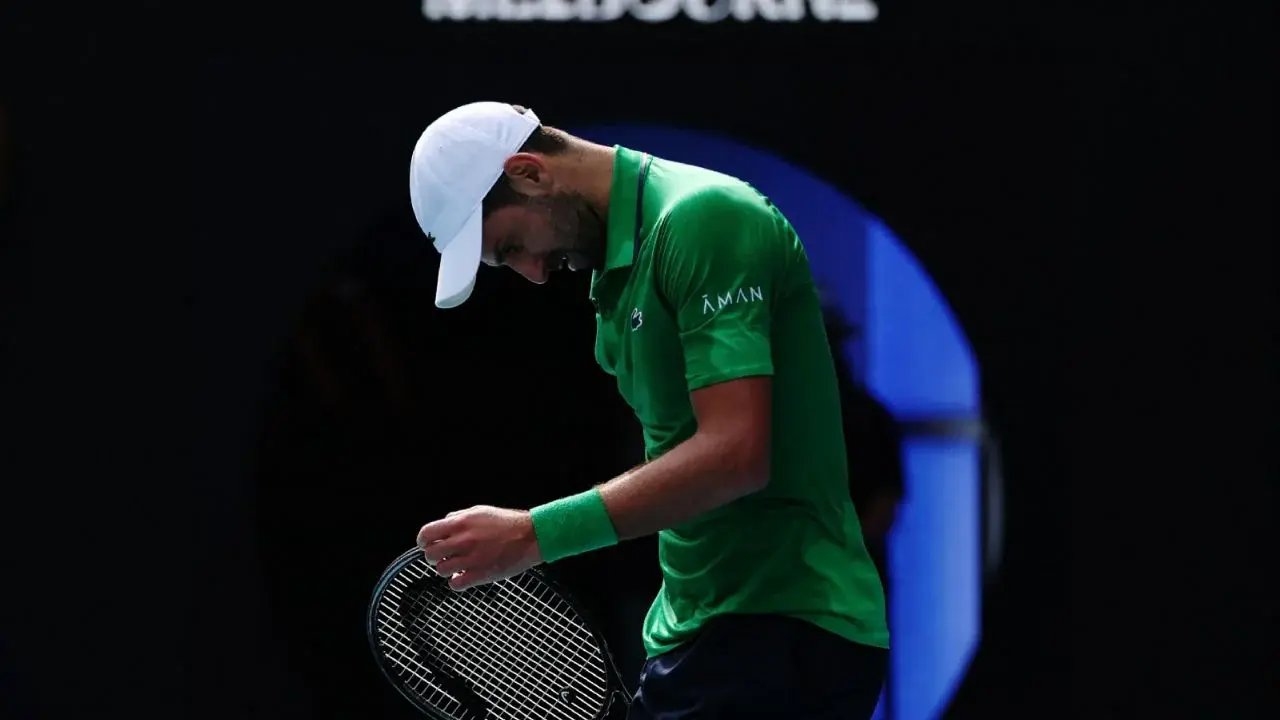 Djokovic tilda de "irrespetuoso" a periodista por preguntar sobre Alcaraz y Sinner