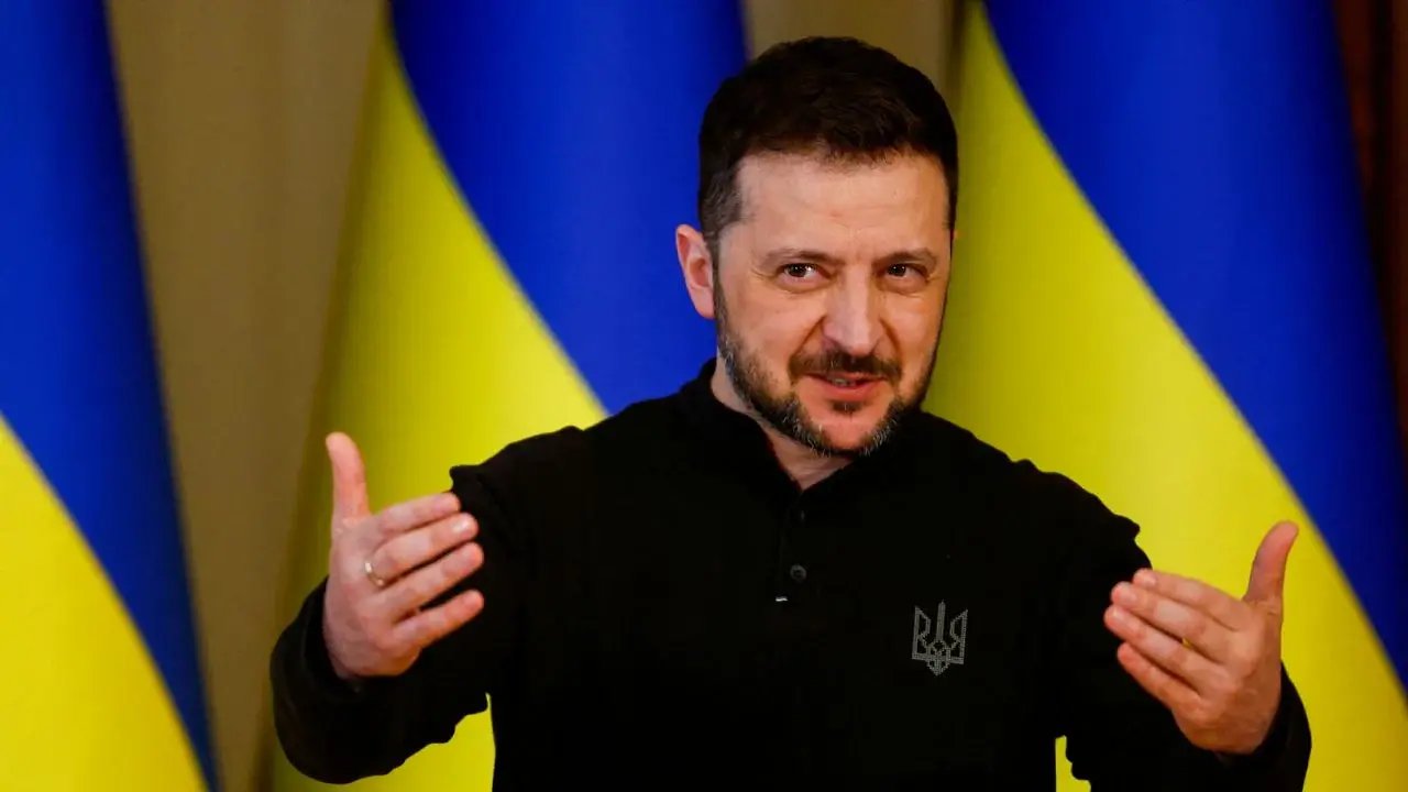 En Kiev, Zelenski descarta reunión domingo con EE. UU. y Rusia