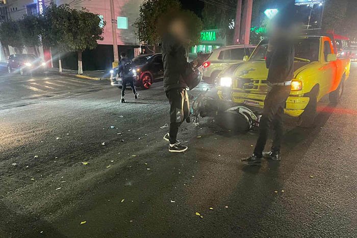 En Morelia, tres accidentes vehiculares dejan a motociclista gravemente herido