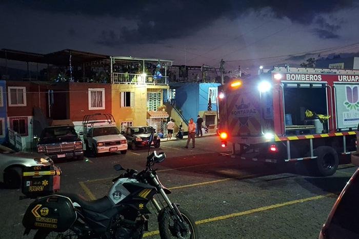 Flamazo de gas deja a dos menores heridas en Infonavit Alfa, Uruapan