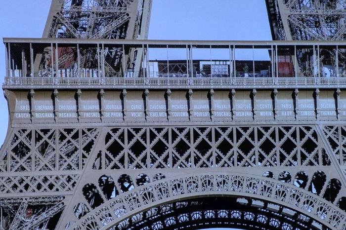 París inscribe a 72 científicas, incluida Marie Curie, en la Torre Eiffel