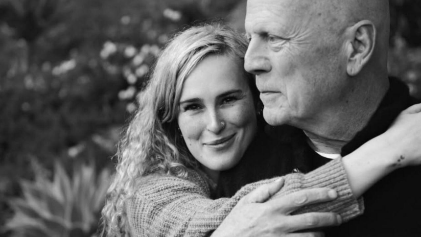 Rumer Willis genera debate por mensaje en redes sobre su padre