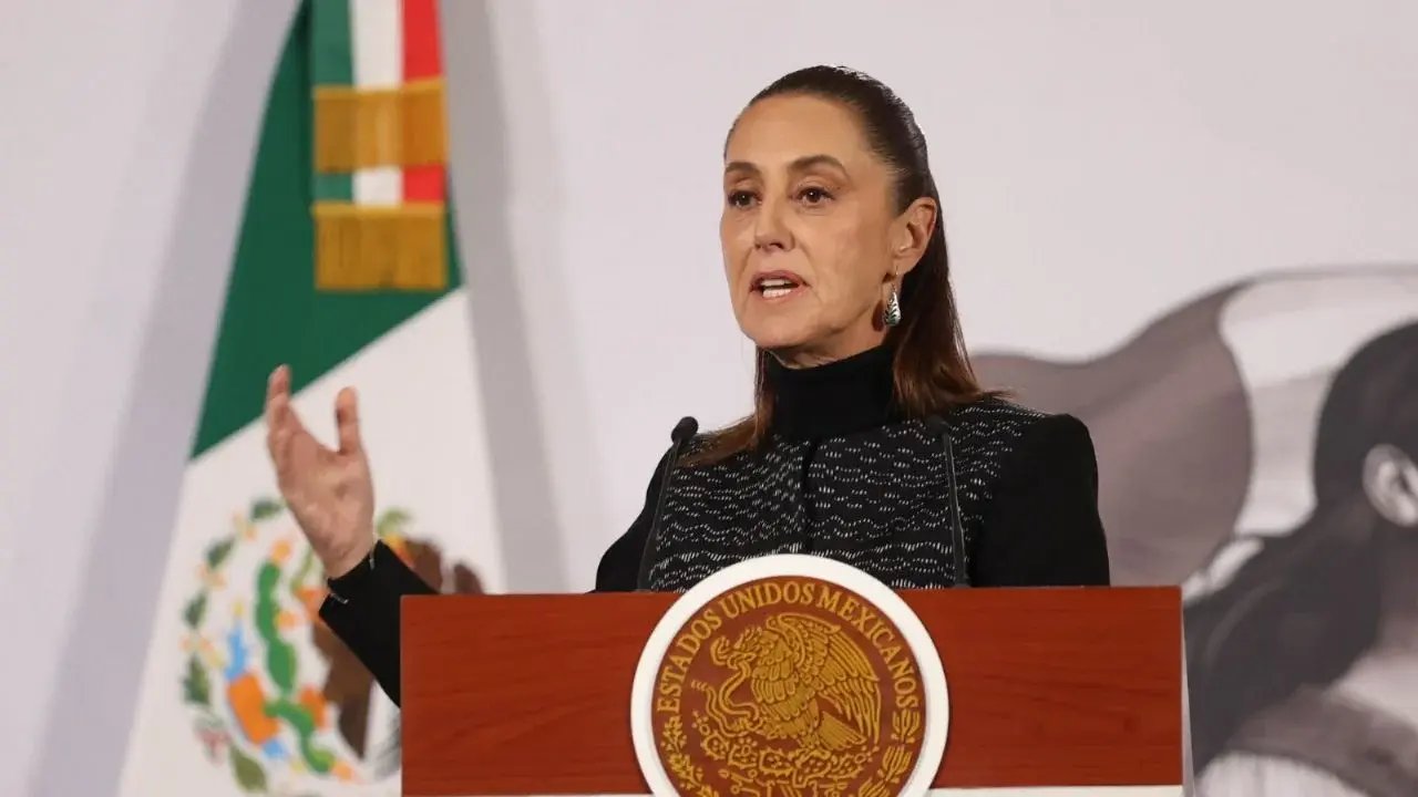 Sheinbaum confirma que Betssy Chávez permanece en embajada de México en Lima
