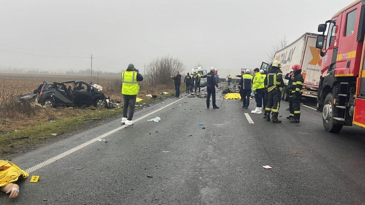 Siete aficionados del PAOK mueren en accidente rumbo a partido en Francia