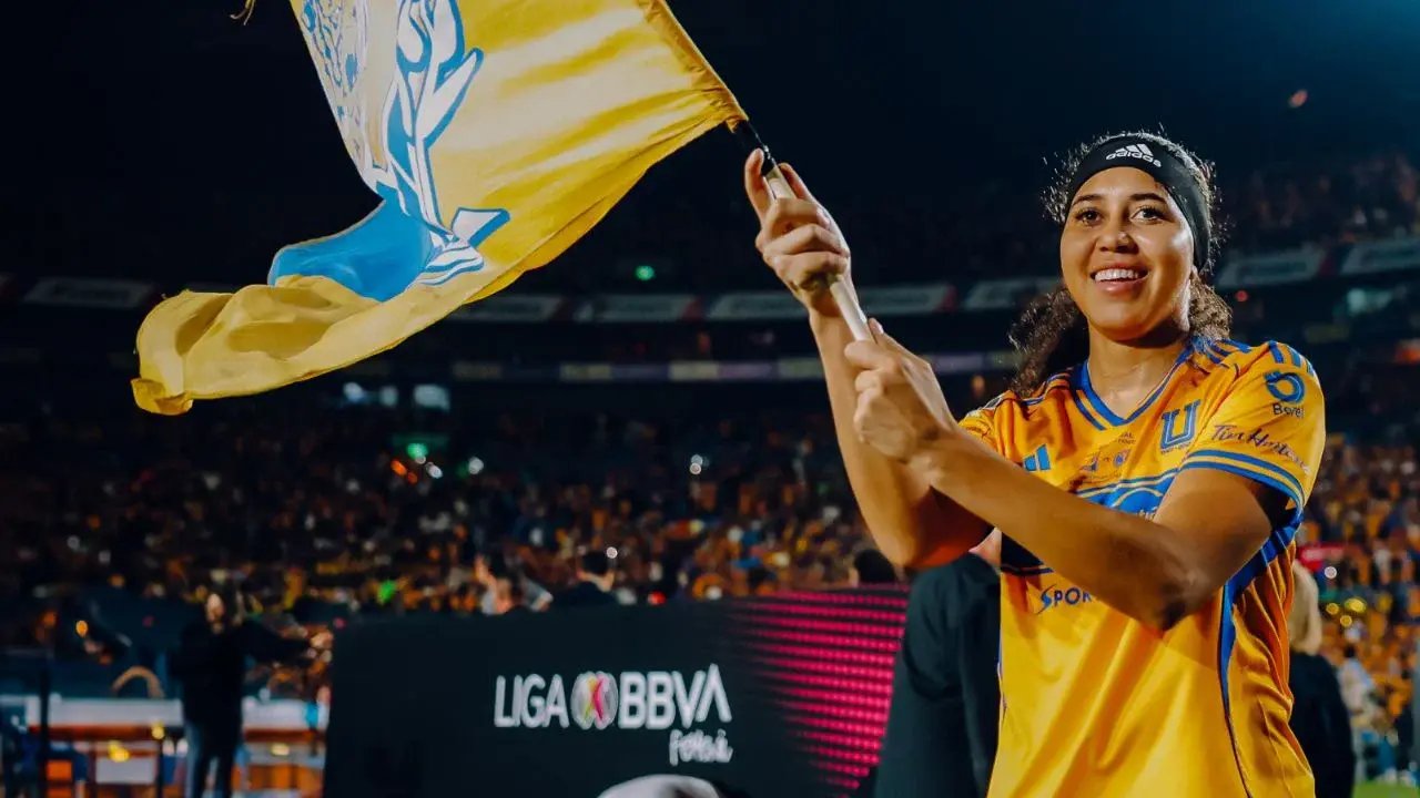 Aaliyah Farmer deja México por acoso, confirma técnico de Tigres
