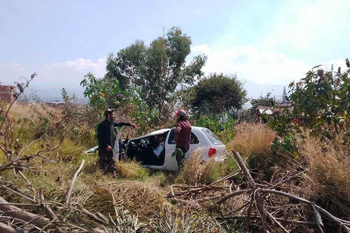 Adulto mayor lesionado tras volcadura entre Ciudad Jardín y San Isidro, Morelia