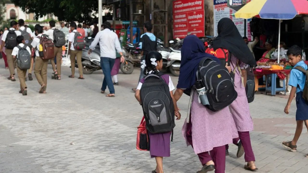 Autoridades indias investigan oleada de amenazas de bomba en diez escuelas