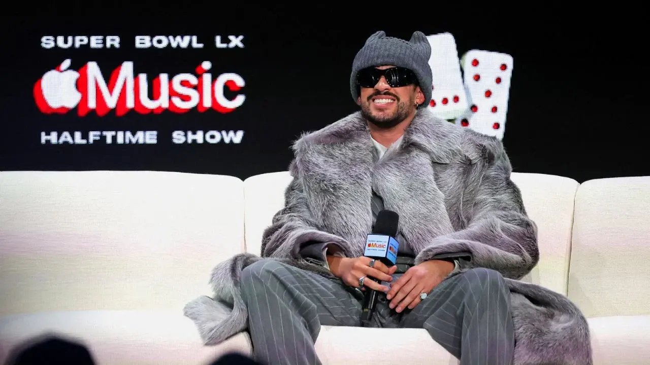 Bad Bunny genera expectación previo al Super Bowl LX con "¡Viva México!"