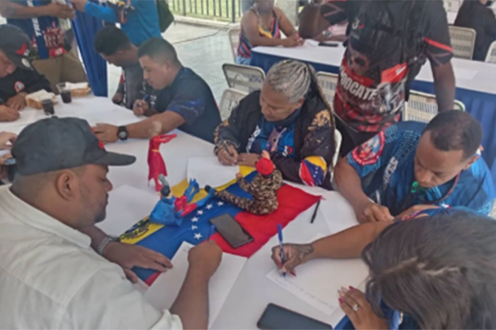 Caracas: Miles de cartas a Estados Unidos respaldan a Maduro y esposa