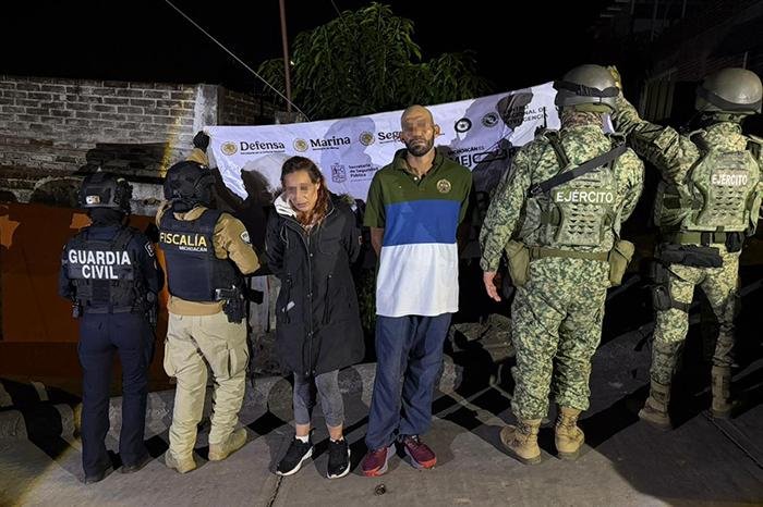 Cateo en Uruapan: federales y estatales hallan droga y detienen pareja