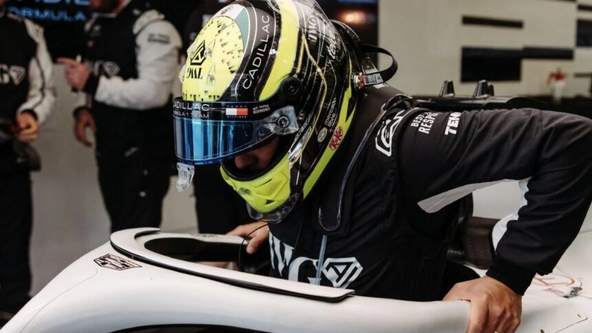 Checo Pérez completa simulación de carrera y finaliza pruebas con Cadillac