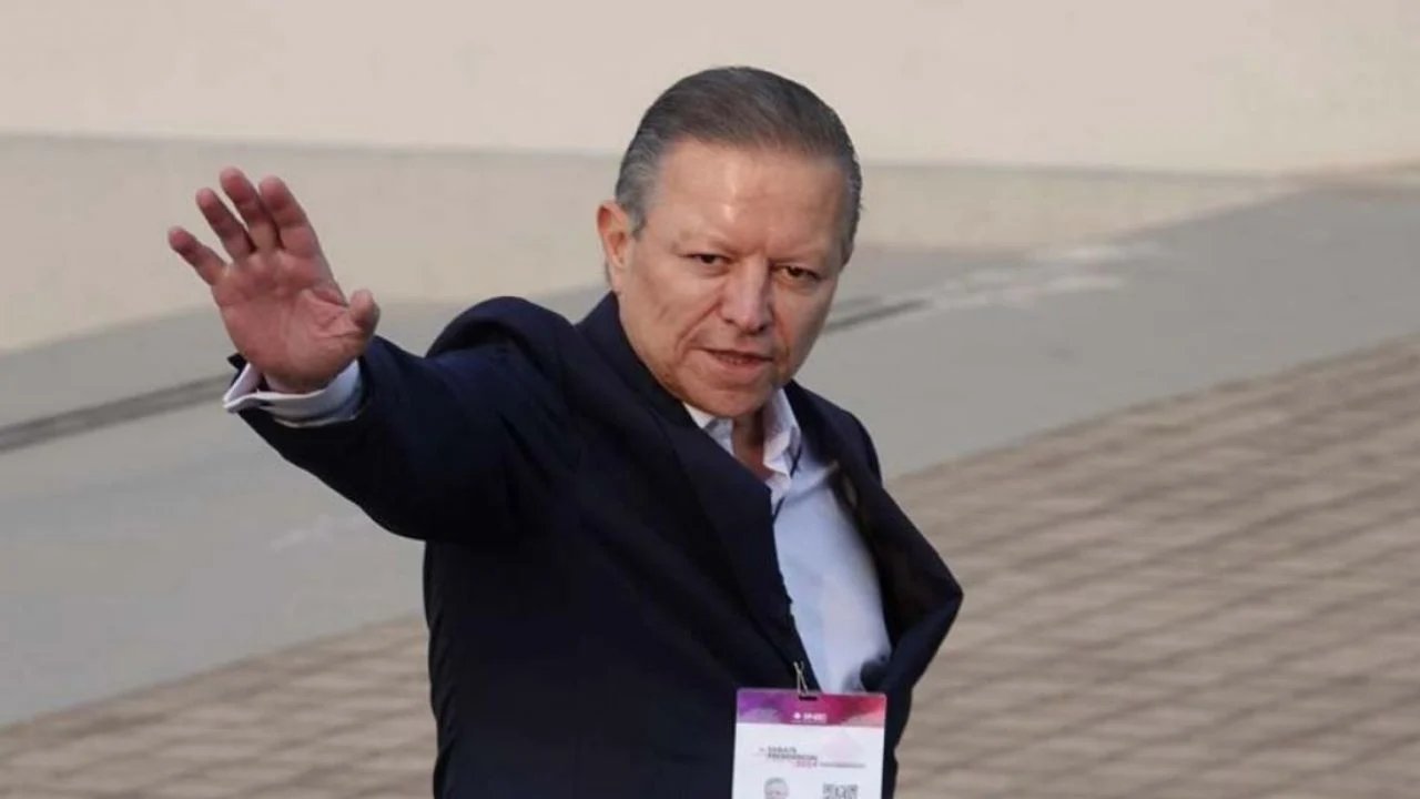 Ciudad de México: AMLO se comprometió con Zaldívar para presidir la SCJN