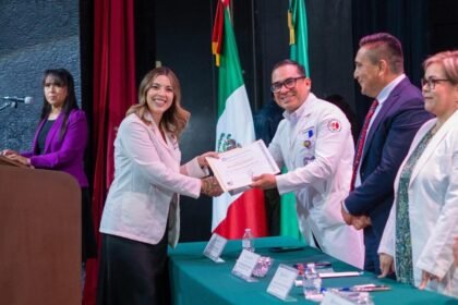Concluyen estudios 344 nuevos especialistas en IMSS Guanajuato