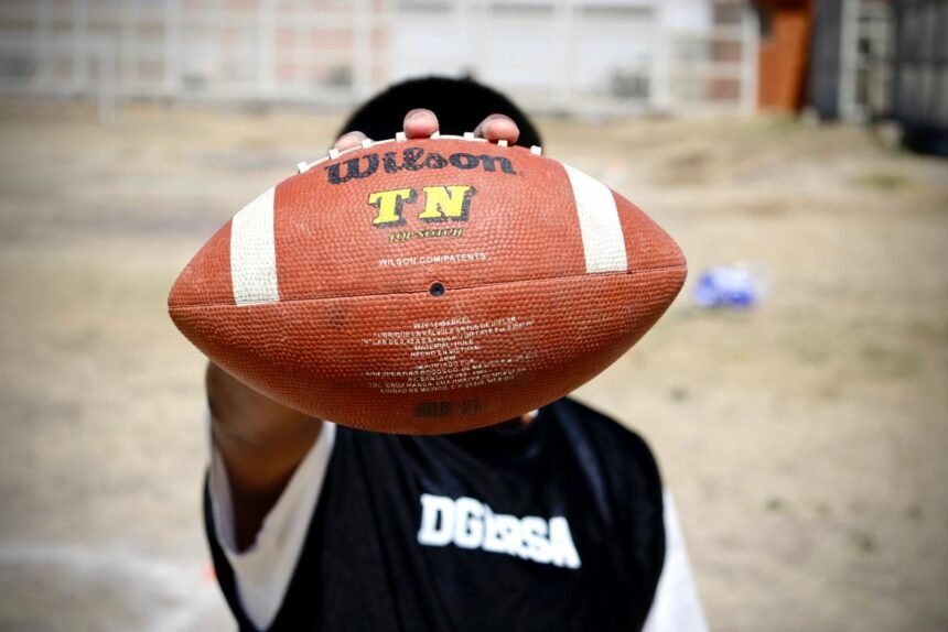 Diamantes Negros ganan torneo de tochito en centro de internamiento especializado