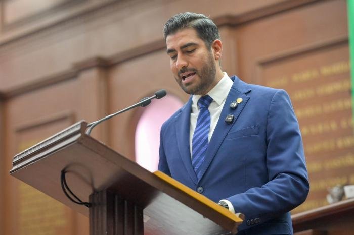 Diputado Alfonso Chávez propone chequeo médico anual gratuito ante el pleno