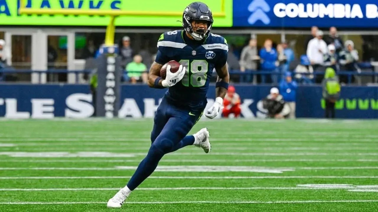 Elijah Arroyo, con raíces mexicanas, jugará el Super Bowl con Seahawks