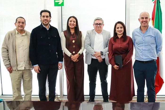 Gladyz Butanda gestiona ante Conagua planta potabilizadora para Morelia, Michoacán