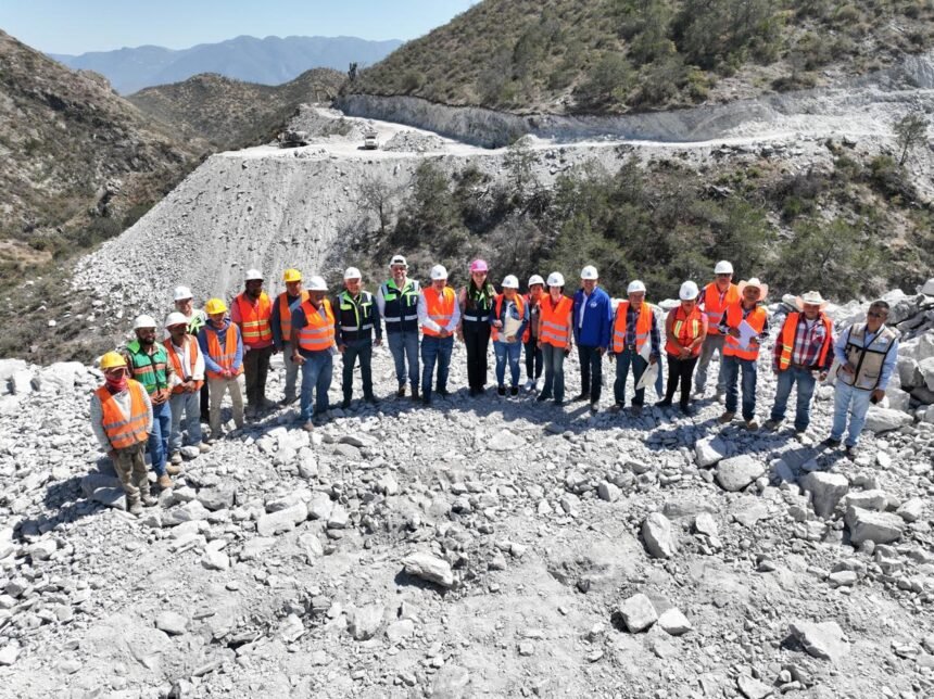 Gobierno de la Gente impulsa obras viales en Atarjea, noreste de Guanajuato