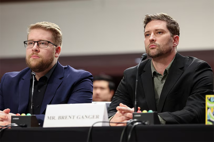 Hermanos denuncian que ICE asesinó a tiros a mujer en Minneapolis