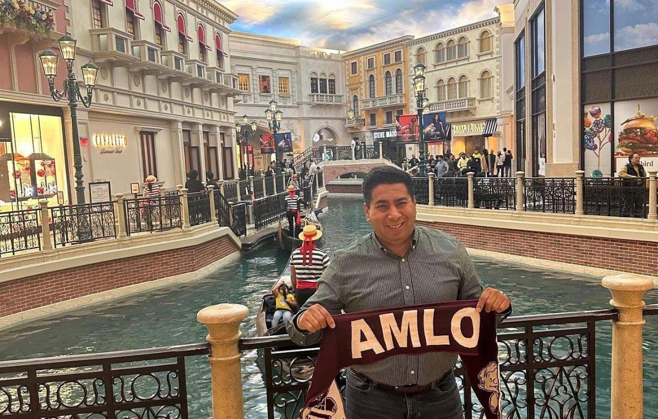 Los lujosos viajes de Jesús Ramírez Garibay, Secretario General de Morena en GTO.