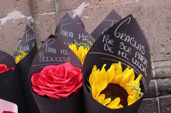 México cultivó 2 mil millones de flores para San Valentín, reporta Agricultura