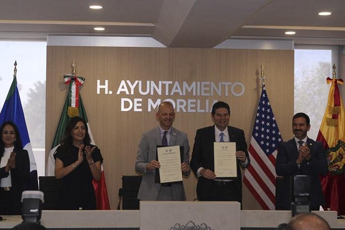 Morelia y Sacramento, California, formalizan hermanamiento para educación y desarrollo económico