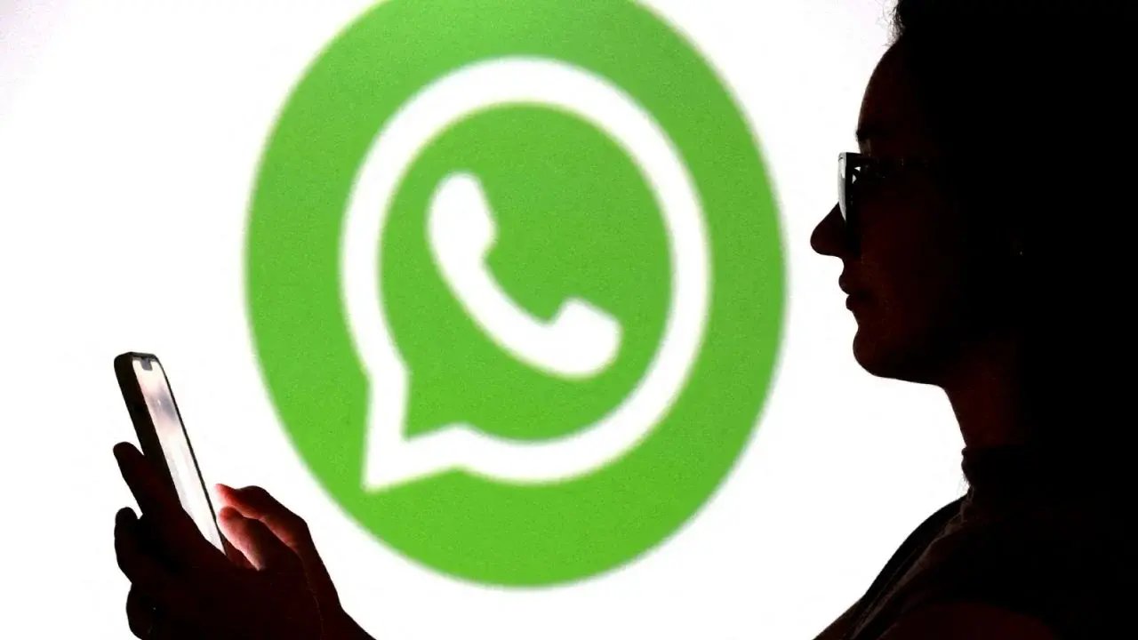 Nueva Delhi acusa a WhatsApp de robar datos privados; amenaza veto