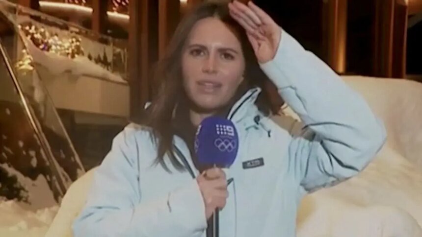 Periodista de los Juegos Olímpicos de Invierno aparece visiblemente afectada en vivo