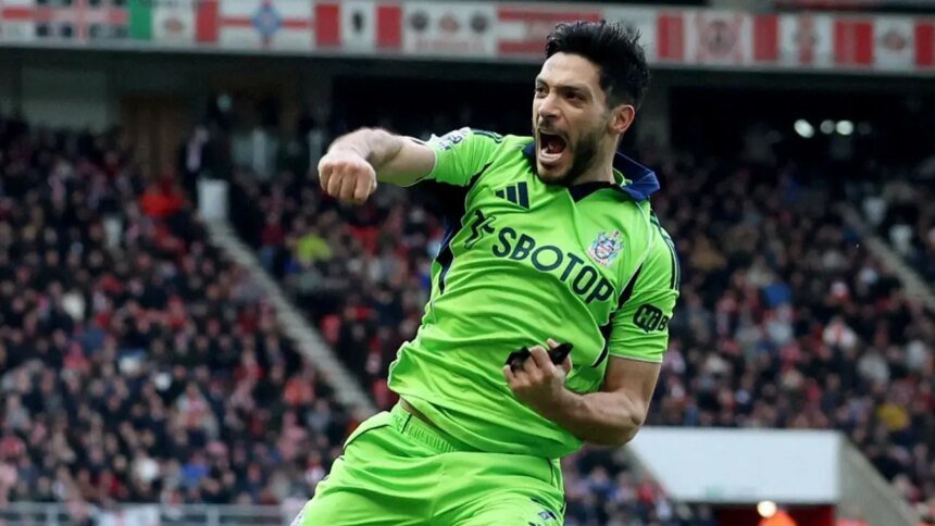 Raúl Jiménez: doblete en la victoria del Fulham y 13 penaltis consecutivos