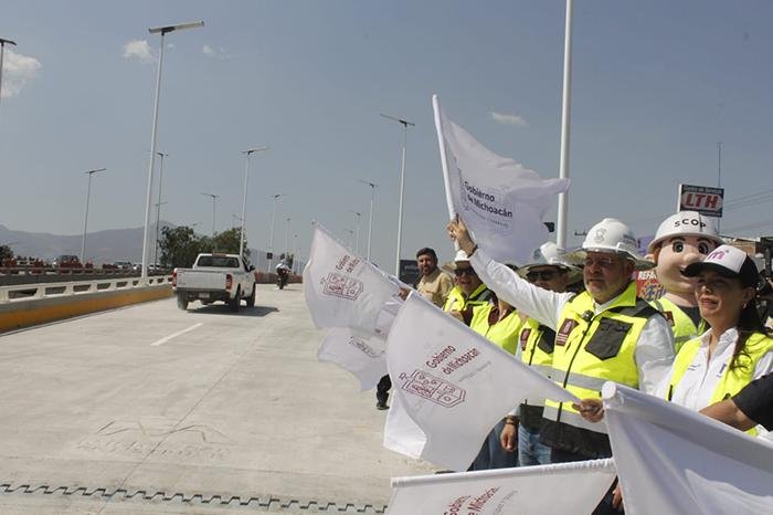 Reabren los dos puentes del Mercado de Abastos con seis carriles