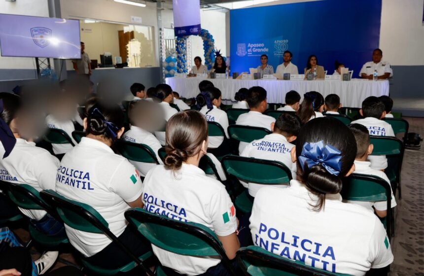 Subsecretaría reconoce segunda generación de Policía Infantil en Apaseo el Grande