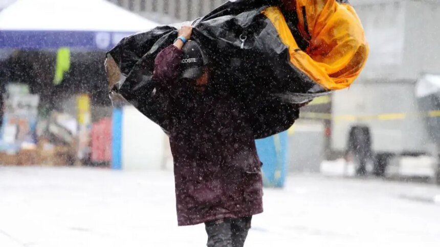 Tijuana registra apagones por fuertes vientos y lluvias del frente frío 35