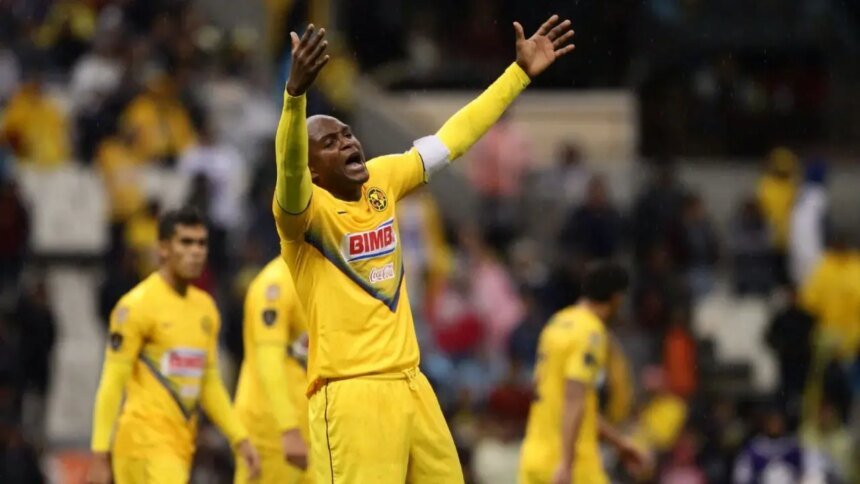 Aquivaldo Mosquera acude a Fiscalía tras citatorio por presunto fraude