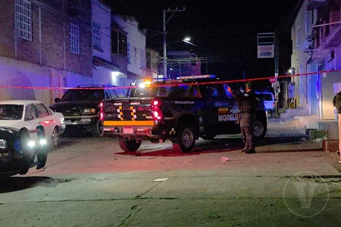 Asesinan a dos hombres a balazos en Colinas del Sur, Morelia