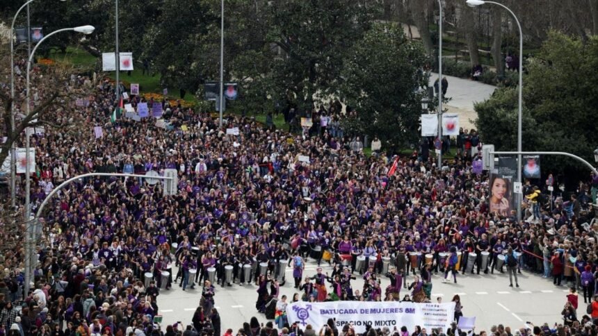 Ciudades de Europa y Asia registran miles en protesta contra violencia machista