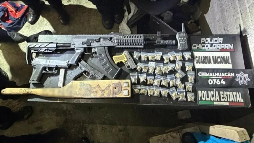 Encuentran a persona privada de libertad y aseguran drogas en Chimalhuacán, Edomex