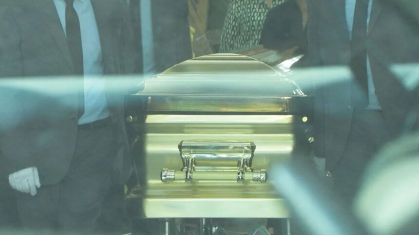 Funeral de "El Mencho" en Jalisco con flores y operativo de seguridad