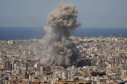 Irán ataca buques comerciales y aeropuerto de Dubái, amenaza al Golfo Pérsico