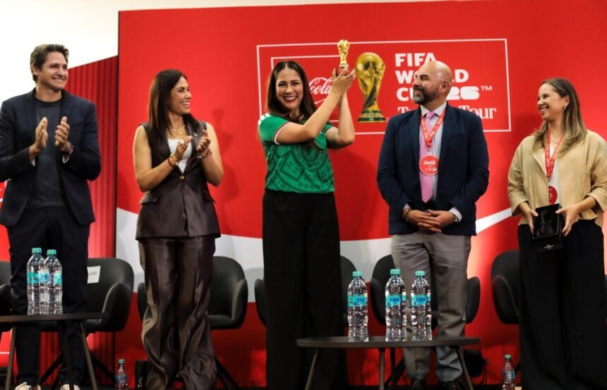 León recibe el trofeo original de la FIFA; Guanajuato celebra evento oficial