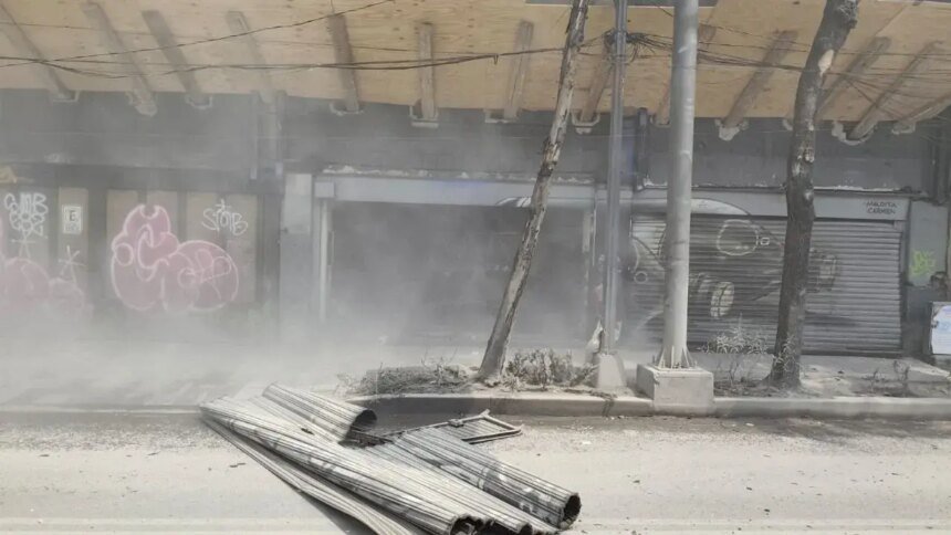 San Antonio Abad: buscan a tres tras colapso de edificio; rescatan trabajador