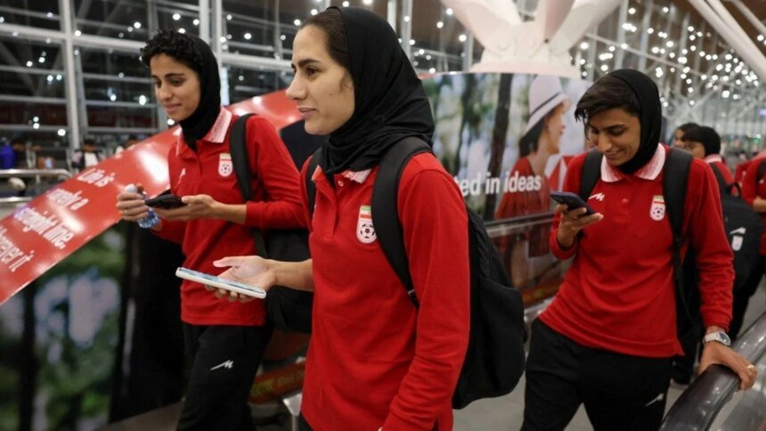 Tres jugadoras iraníes retiran solicitud de asilo en Australia y regresan