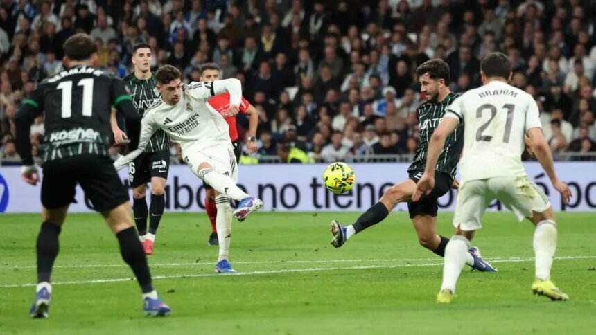 Valverde y Güller marcan en triunfo del Real Madrid ante Elche