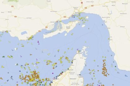 Washington respalda seguro que cubrirá 20 mil mdd a buques en Ormuz