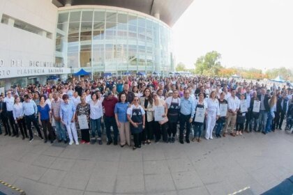 Anuncian medidas y apoyos durante gira en León, Guanajuato. Contacto