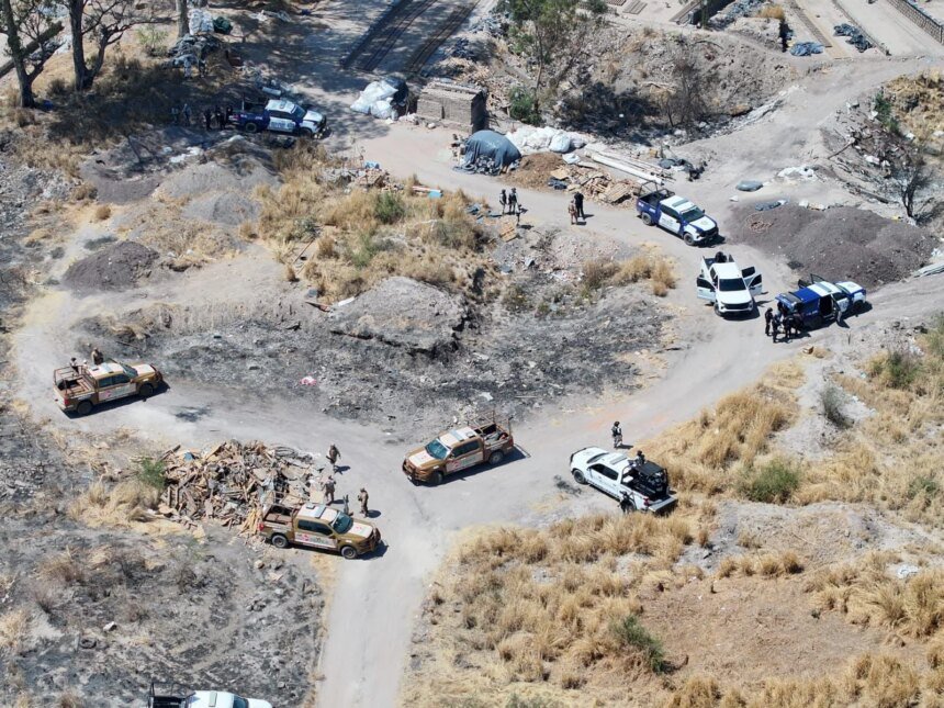 Autoridades de Cortázar aseguran 25 mil litros de hidrocarburo en toma clandestina. Contacto
