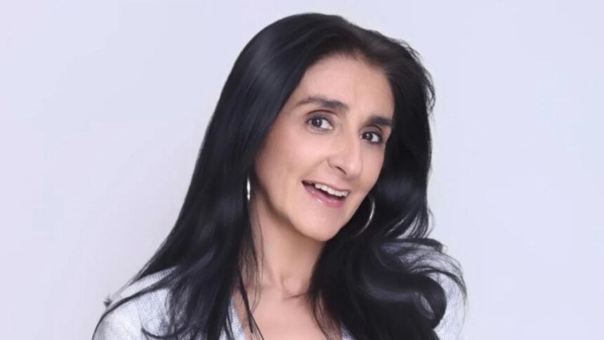 Bárbara Torres explica su hospitalización y apoya a Sabine Moussier Contacto